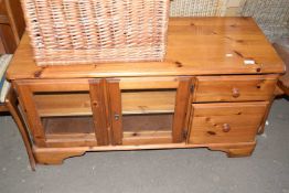 Pine TV unit