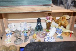 Quantity of assorted figures etc