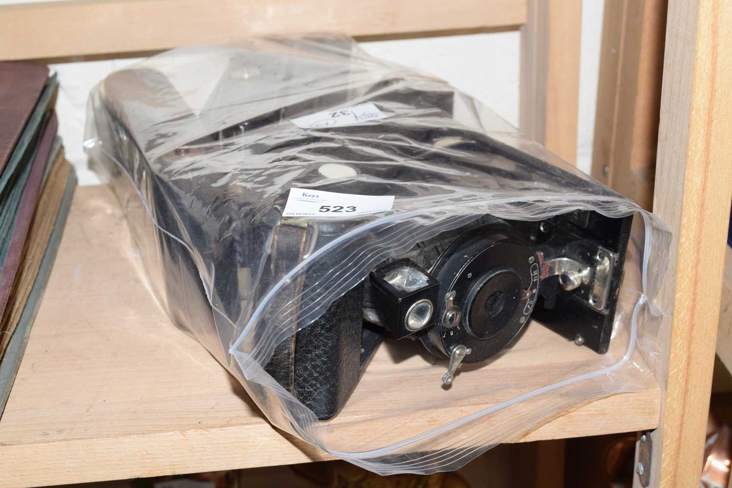 Quantity of various folding cameras