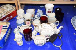 Quantity of assorted decorative ceramics