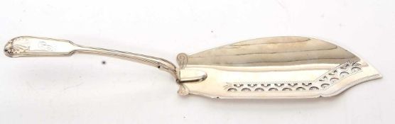 A George IV silver fish slice, fiddle, shell and thread pattern, initialled, having a slight curved,