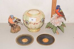 Mixed Lot: Porcelain birds and other items