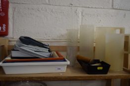 Quantity of photographic development equipment