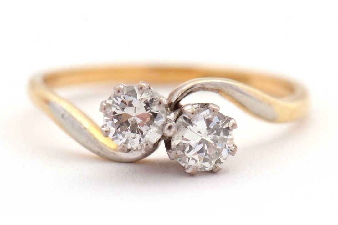 A 'toi et moi' diamond ring, the two Old European cut diamonds, total estimated approx. 0.63cts, - Image 6 of 9