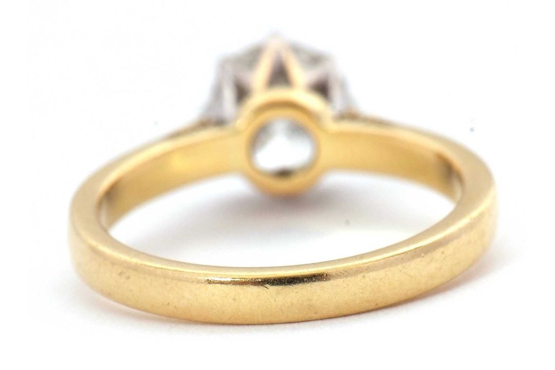 An 18ct diamond solitaire ring, the round brilliant cut dimaond, estimated approx. 1.29cts, colour - Image 4 of 7