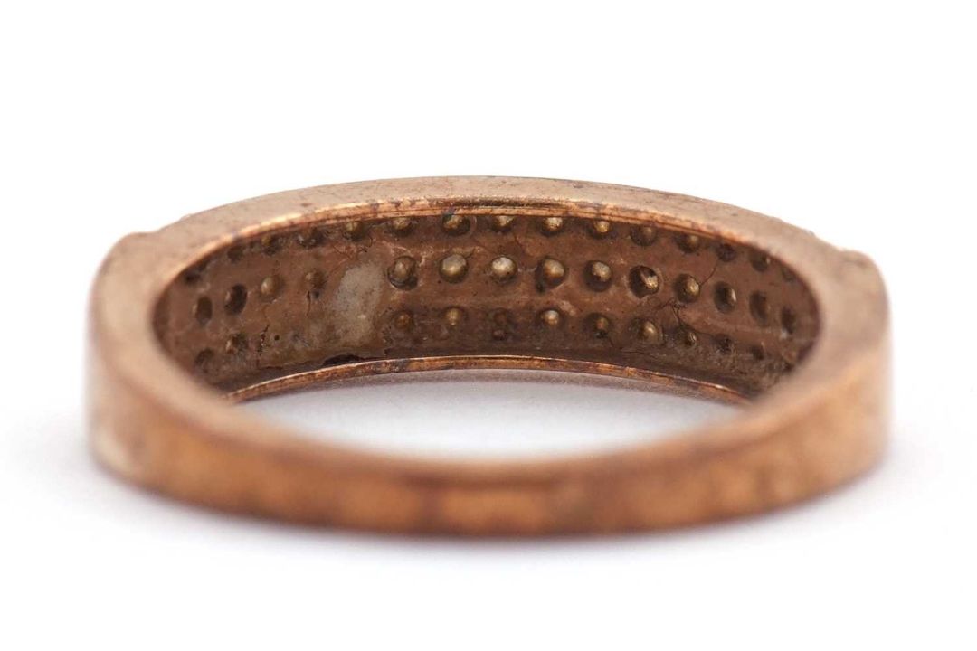 A diamond ring, set with three rows of small round brilliant cut diamonds, total estimated approx. - Image 2 of 6