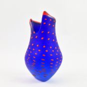 NORMAN STUART CLARKE (B.1944). ART GLASS VASE.