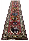 CAUCASIAN LESGI DESIGN RUNNER.