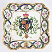 A FLIGHT WORCESTER SOFT-PASTE POCELAIN PLATE.