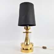 1980s ITALIAN GILT METAL AND GLASS TABLE LAMP.