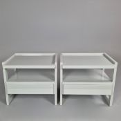 THE LACQUER COMPANY WIDE HUDSON NIGHTSTANDS, A PAIR.
