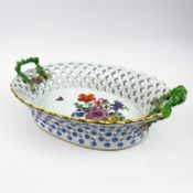 A MEISSEN LATTICE PORCELAIN BASKET.