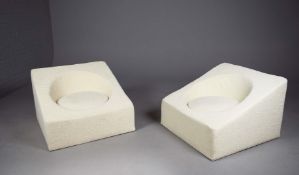 PAIR OF 1980s ITALIAN SPACE AGE LOUNGE CHAIRS.