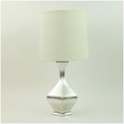 VISUAL COMFORT & CO MARSEILLE ACCENT TABLE LAMP.