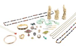 A collection of jewellery, to include a 9ct gold hollow bangle, a brooch panel, of tubular form,