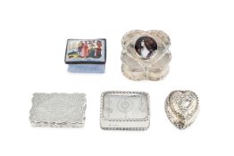 An Edwardian silver box, of quatrefoil outline, the hinged cover set with an oval enamel portrait of