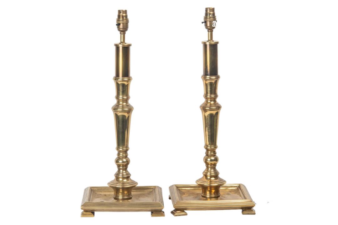 A pair of table lamps