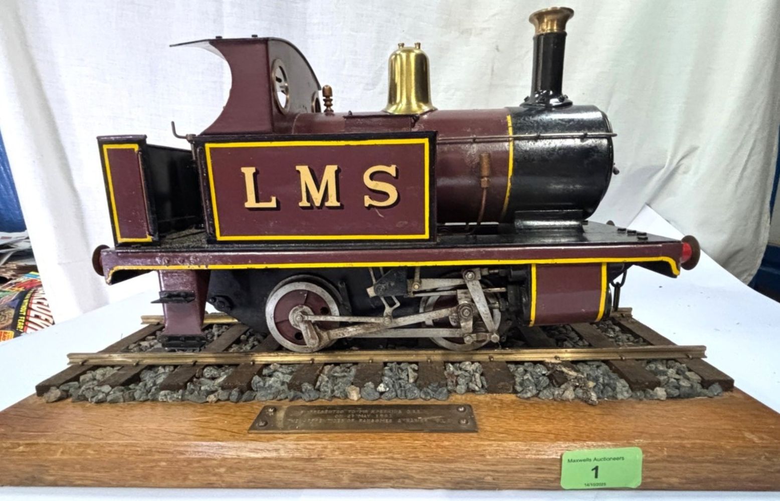 Two Day Collectables, Interiors and Furnishings