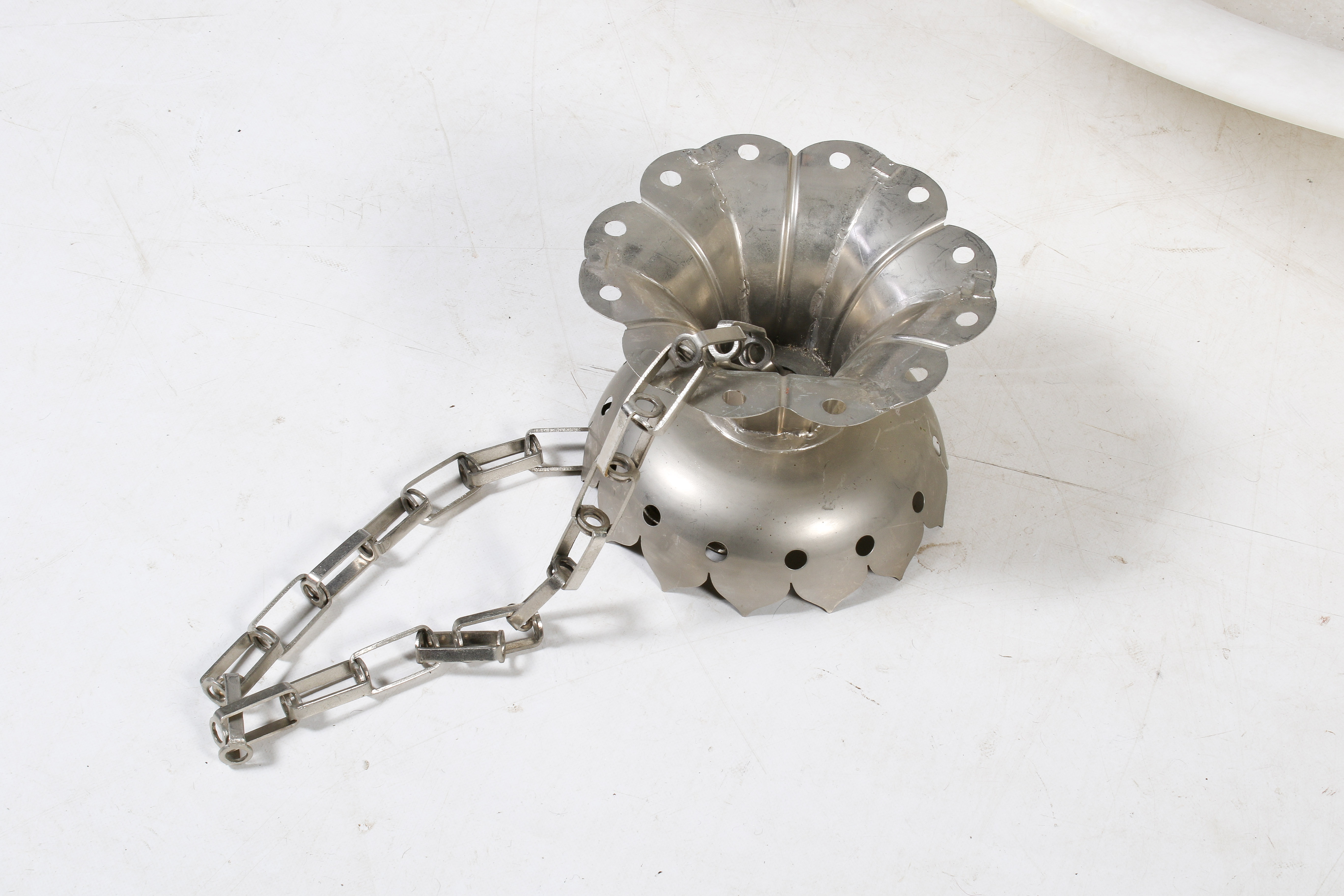 An early/mid-20th century large alabaster ceiling pendant light, probably French. - Image 3 of 4