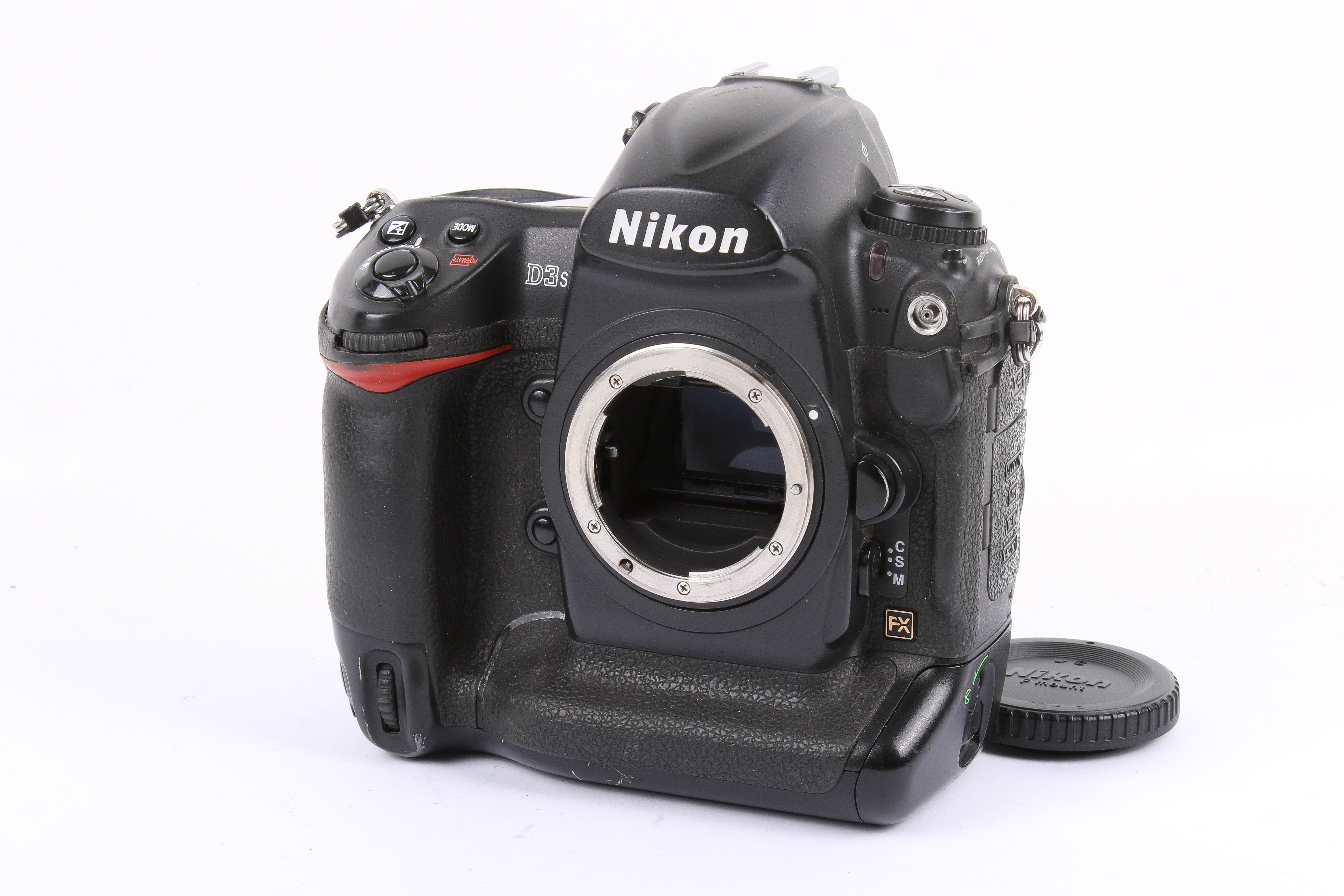 A Nikon D3S Digital SLR camera body. Serial number 2057135. - Image 2 of 4