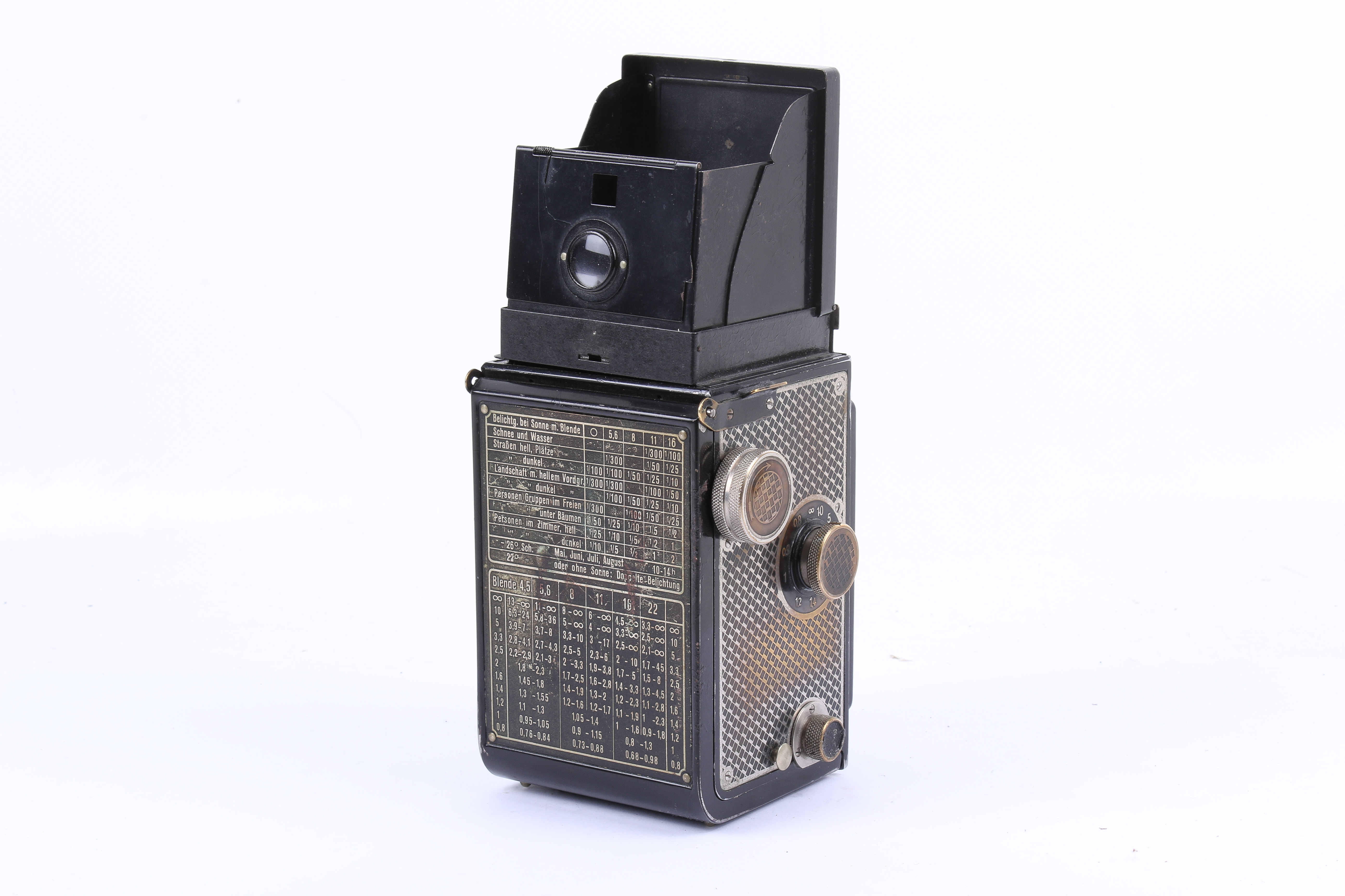 A Rolleicord I Art Deco 6x6 Medium Format TLR camera. Serial number 022775. - Image 2 of 2