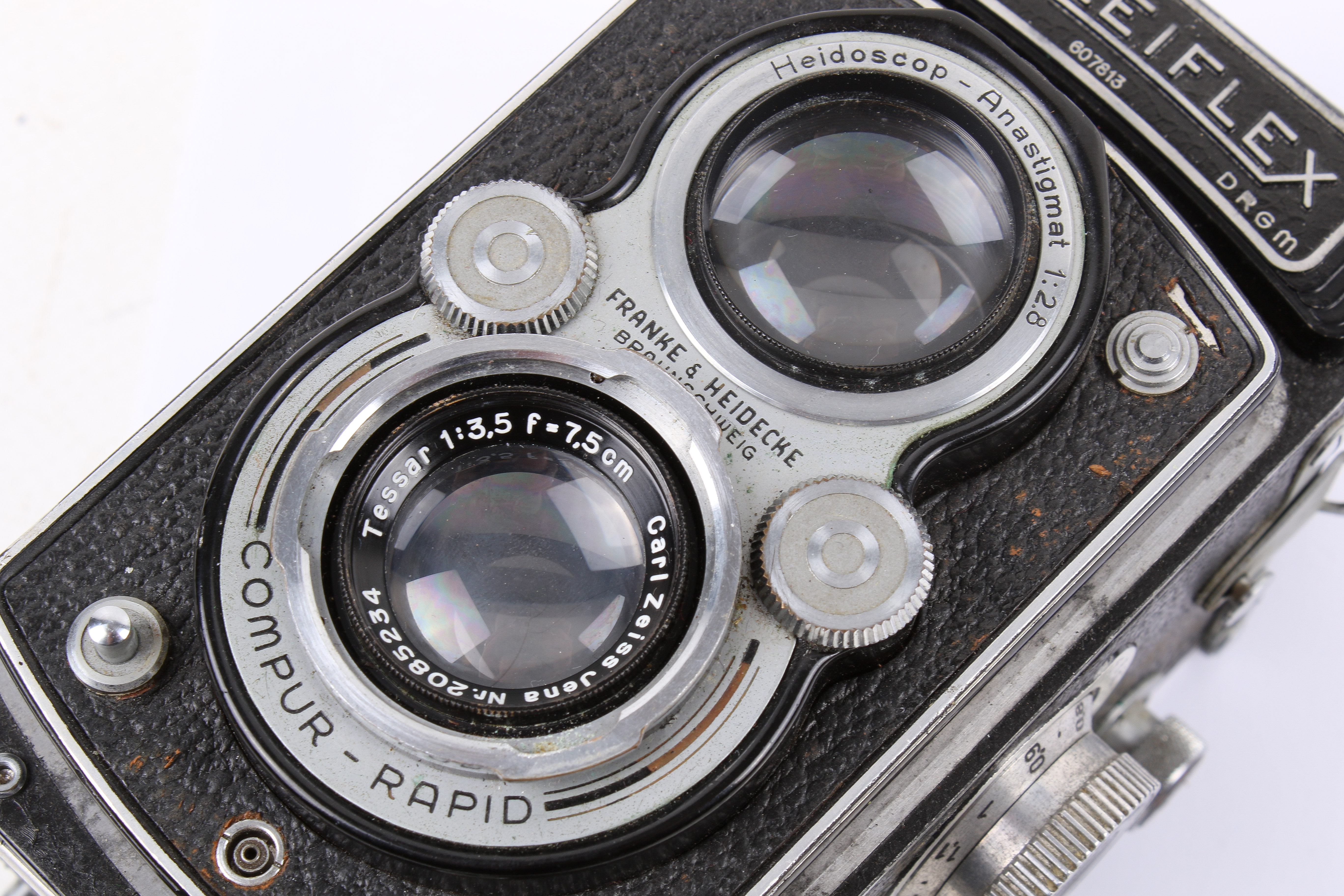 A Rolleiflex Automat 6 x 6 Medium Format TLR camera. Serial number 607813. With a Carl Zeiss 7. - Image 3 of 3
