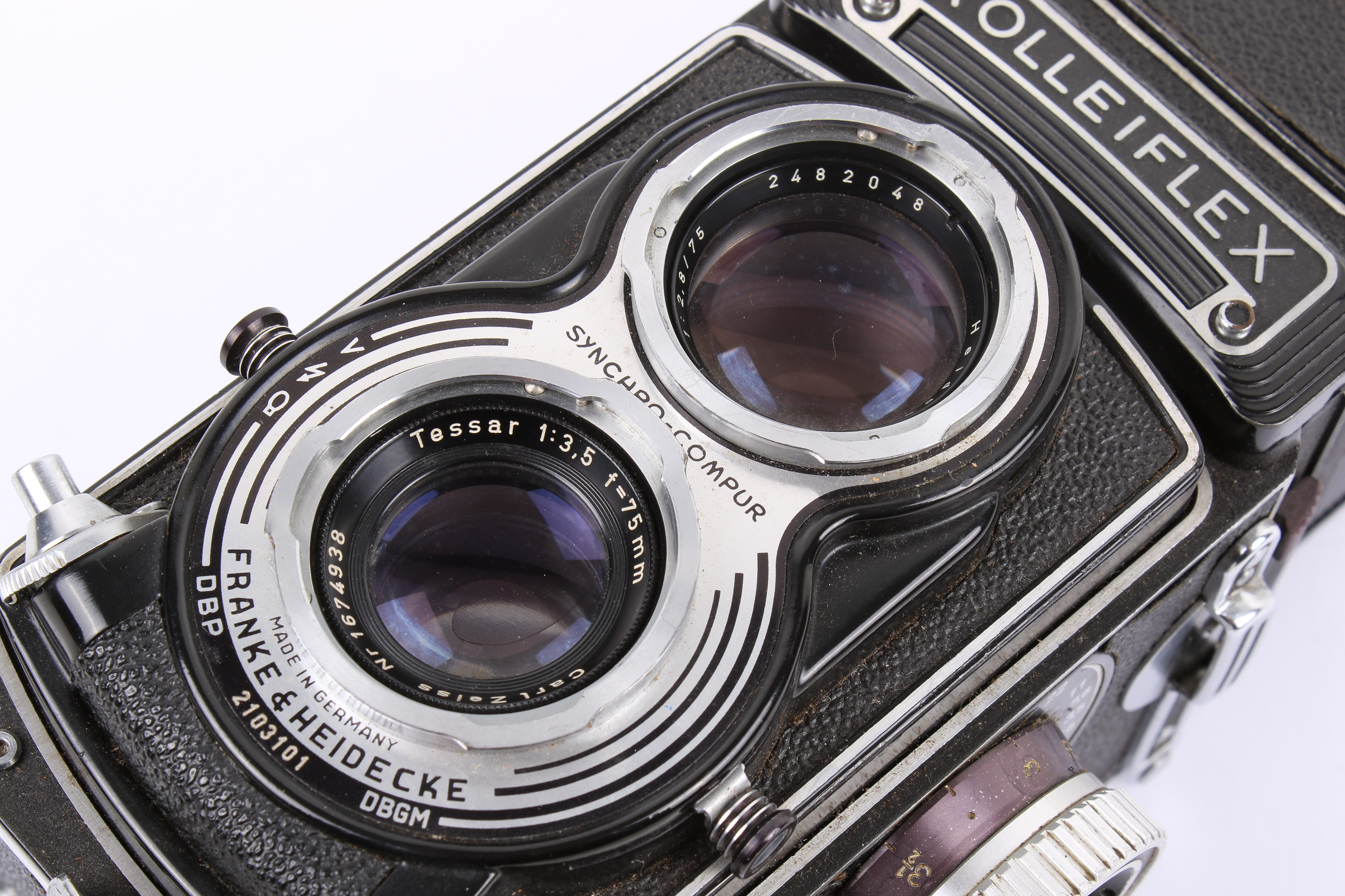 A Rolleiflex T Model 1 6 x 6 Medium Format TLR camera. Serial number 2103101. - Image 3 of 3