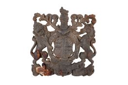 A cast iron Coat of Arms of the United Kingdom. H30cm Condition Report: Date unknown.