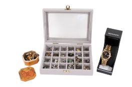 A small group of costume jewellery.