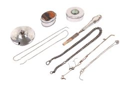 A small group of silver and white metal.