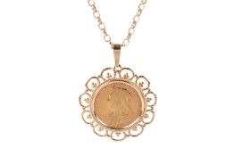 A 1900 sovereign in 9ct gold mound with hallmarked chain. Gross weight 15.