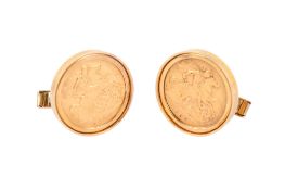 A pair of 1909 half sovereign and 9ct gold cufflinks. With 9ct gold hallmarks, gross weight 18.6g.