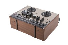 Vintage Akai 4000DS reel to reel tape deck. S/n. S-80801-01829.