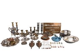 A collection of assorted metalware items. Including silverplate, copper and brass, etc.