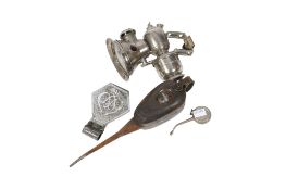 Automobilia - vintage AA badge, bicycle lamp and two oiler cans. All items in this auction are