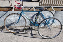 A vintage Geo. Longstaff gents racer tricycle. Having a Reynolds 531 (20 inch) frame. All items in