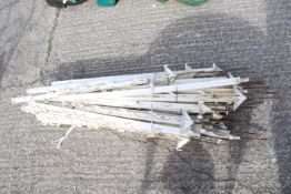 25x fence posts. H90cm (without spike) All items in this auction are sold as seen, We are unable