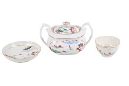 A late 18th/early 19th century Chamberlain Worcester twin handled sugar bowl and cover,