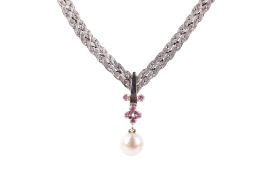 An Unoaerre Italian 18ct gold fancy link necklace.