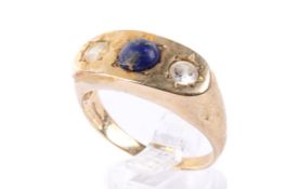 A 9ct gold ring.
