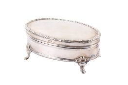 An Edwardian silver trinket box.