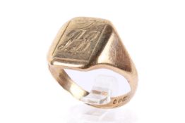 A 9ct gold ring signet ring.
