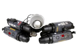 Five photographers' Bowens flashhead studio lights. Including a Bowens Esprit 1000DX, etc.