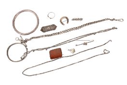 A small group of silver and white metal jewellery.