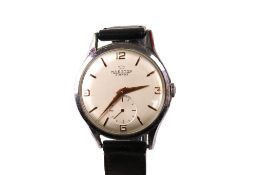 A gentleman's vintage Maestor wristwatch.
