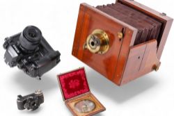 Cameras, Photographs & Scientific Equipment