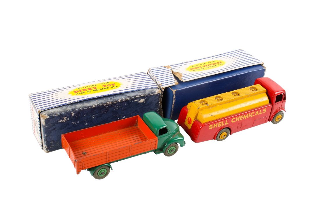 Two Dinky Supertoys diecast industrial vehicles. Comprising a No. - Image 2 of 3