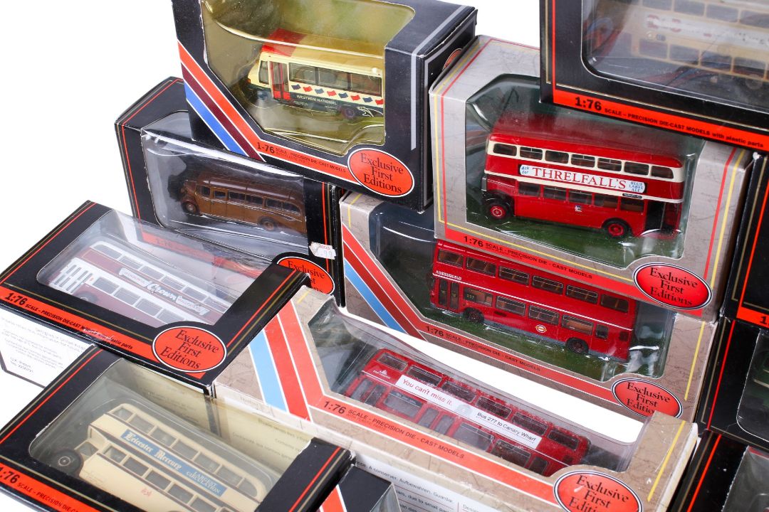 A collection of EFE 1:76 scale diecast buses and coaches. Including a No. - Image 4 of 5