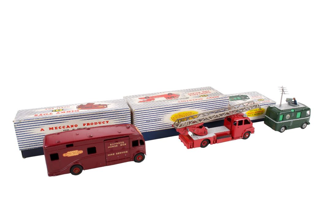 Three Dinky Supertoys diecast vehicles. Comprising a No. - Image 2 of 3