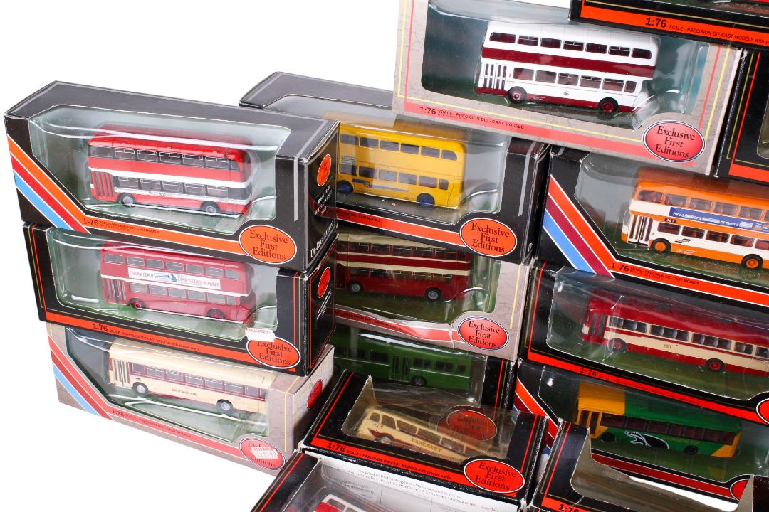 A collection of EFE 1:76 scale diecast buses and coaches. Including a No. - Image 4 of 5